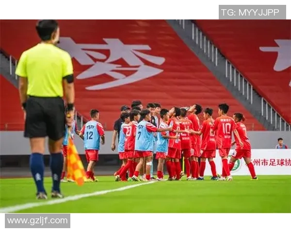 探讨当今足坛的传奇人物与他们的影响力